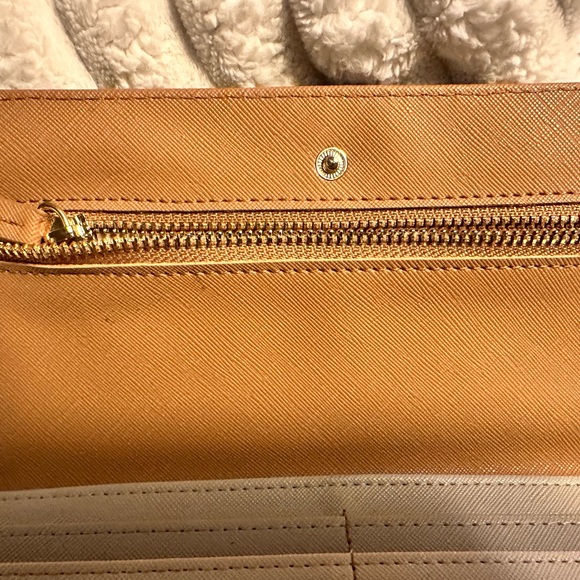Steve Madden wallet - Picture 4 of 4